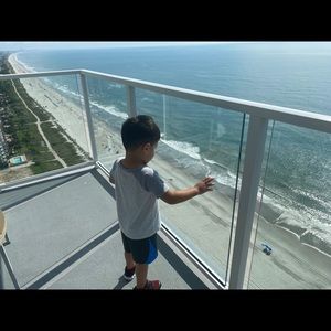 Meet your Posher, Robert